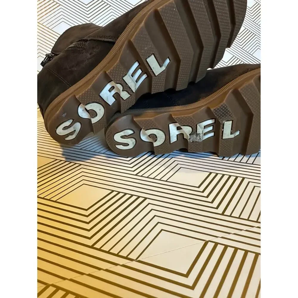 Women’s Sorel Joan of Arctic Wedge II zip booties size 8 brown leather